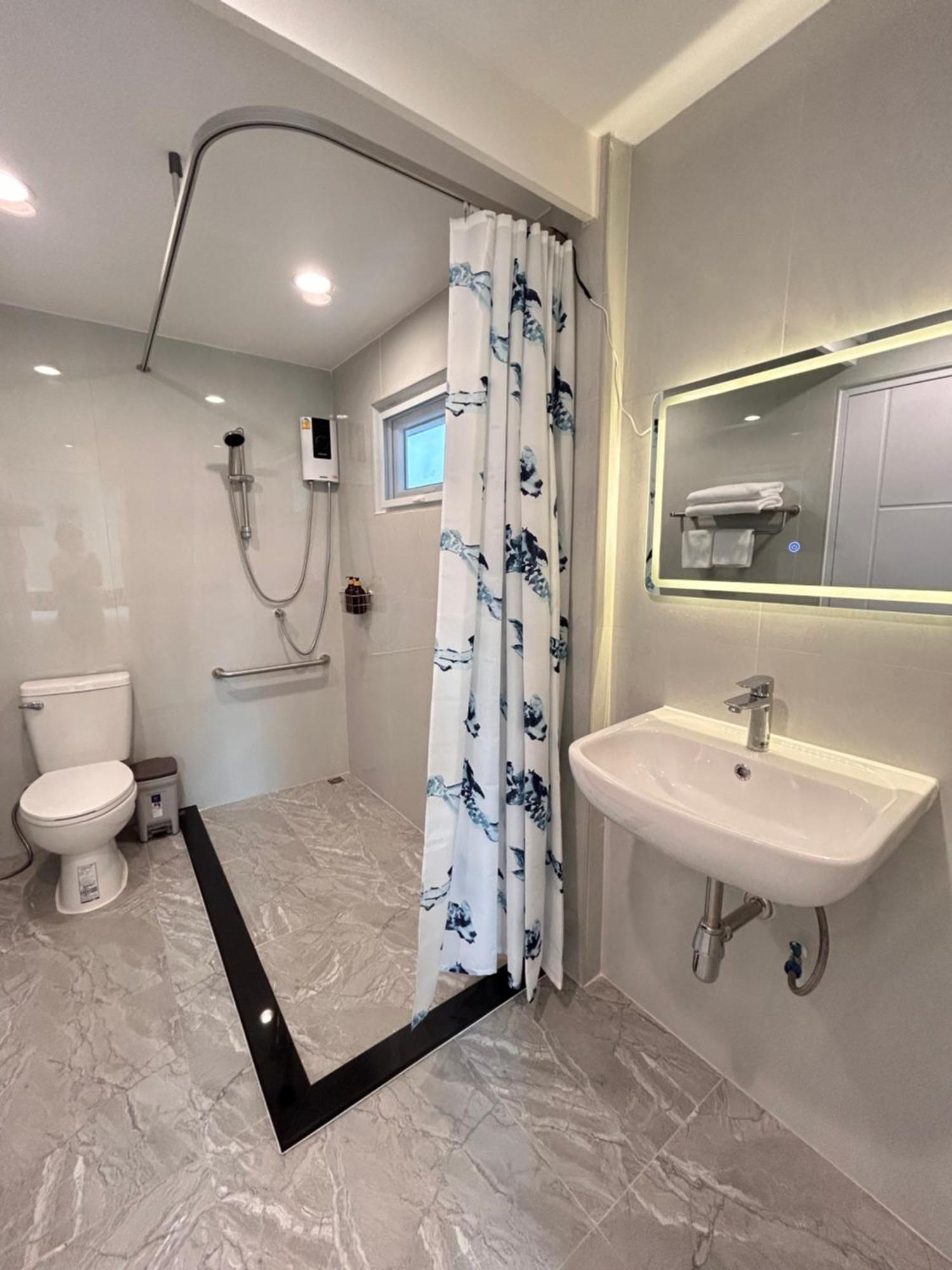 Baan Boon Bed & Breakfast Bangkok Ngoại thất bức ảnh