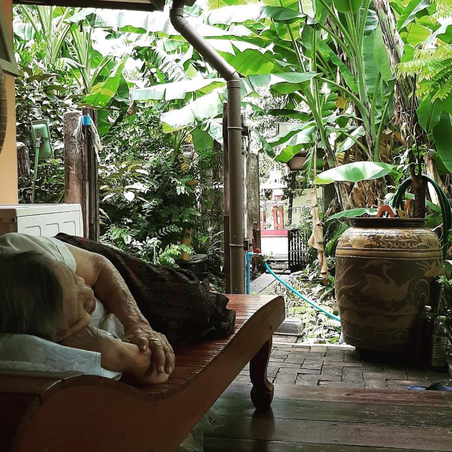 Baan Boon Bed & Breakfast Bangkok Ngoại thất bức ảnh